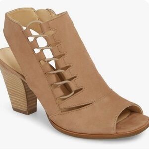 Paul Green Sabrina Tan Nubuck Suede Peep Toe Ankle Bootie Boots. Size 7.5
